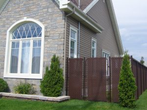 clôture, résidentiel, maille, chaîne, intime, terrain, cour, arrière, porte, barrière, pivotante