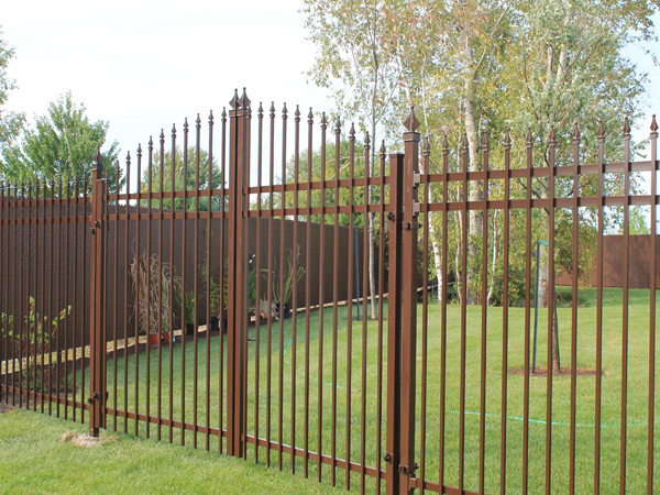 Clôture avec portail