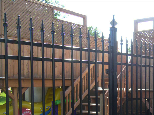 Clôture ornementale